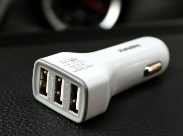 АЗУ 3.6 3USB REMAX